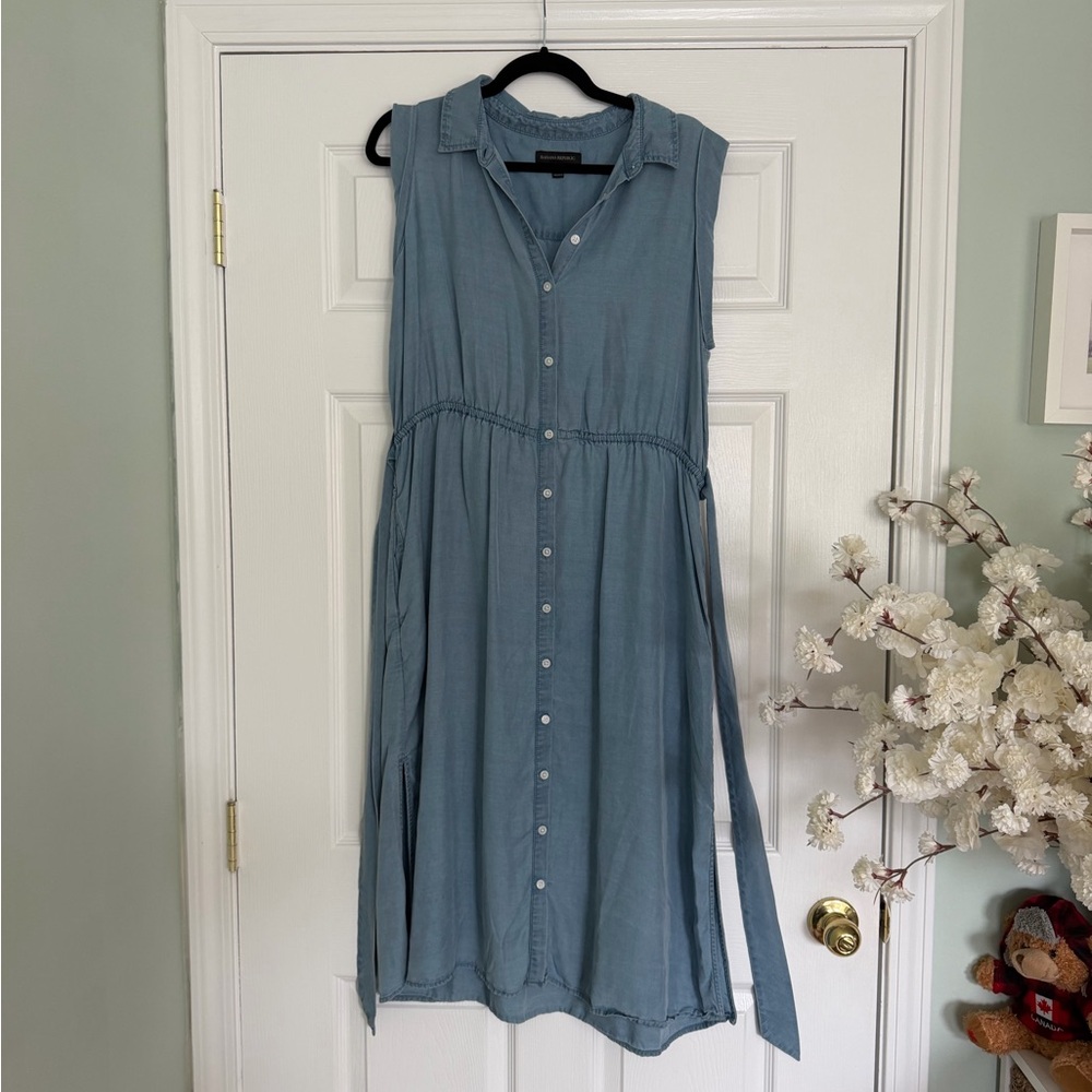 Banana Republic Blue Sleeveless Button Front Midi Shirt Dress